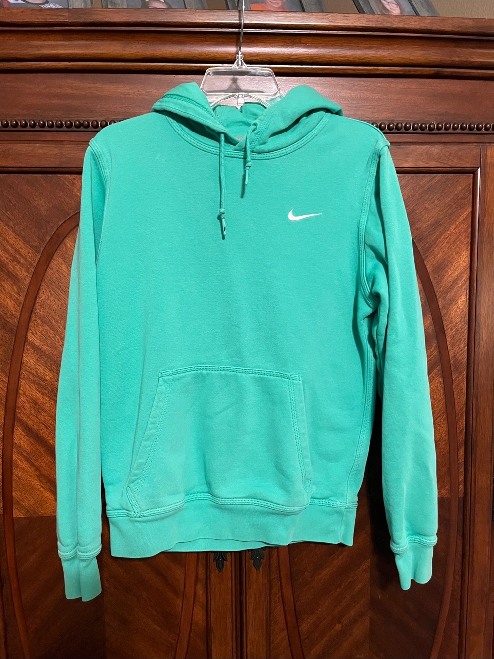 Nike Men’s Grass Green Hoodie
